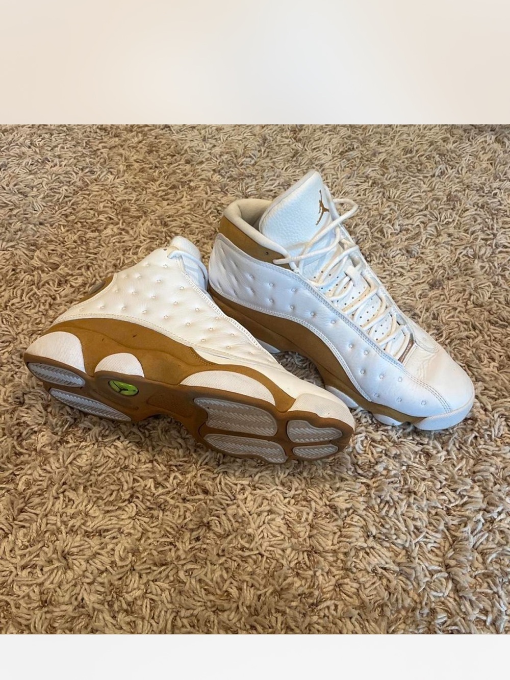 Jordan Men's Retro Basketball Shoes - White & Golden Brown